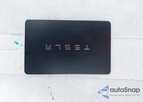 2023 Tesla Model Y Awd/Long Range Dual Motor All-Wheel Drive z USA, uszkodzony, nr VIN 7SAYGDEE9PA145270